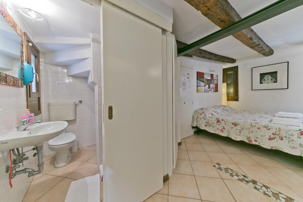 In The Heart Of Biennale Ac Wi-Fi Apartment Venice Exterior photo